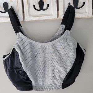 La Isla High Impact sports bra, size 42 E